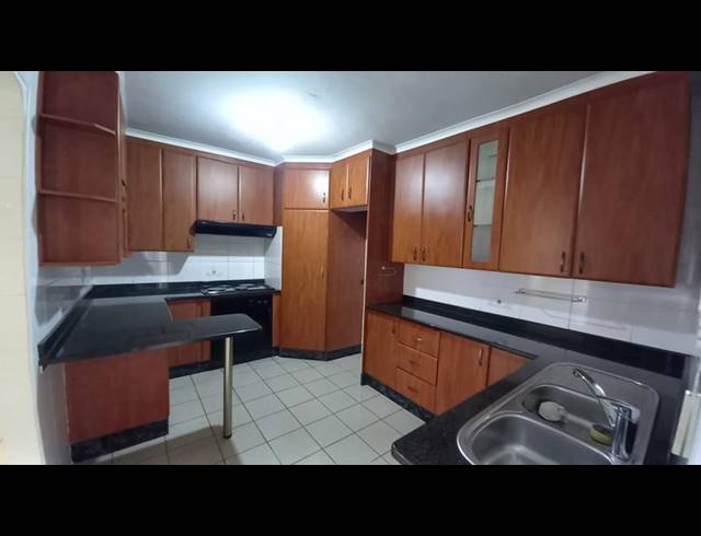3 BEDROOM HOUSE FOR SALE IN WESTCLIFF